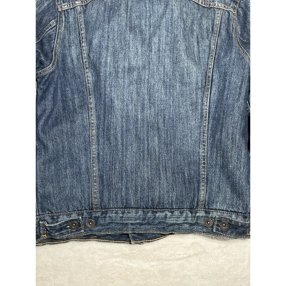 Levi Strauss & Co Mens Sherpa Lined Denim Trucker Jacket Blue Size Small S FADE